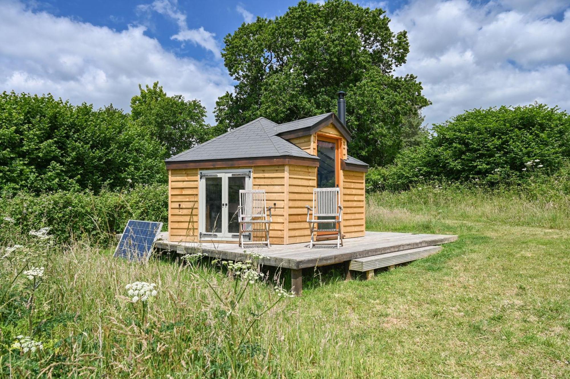 Lower Marsh Farm Glamping *
